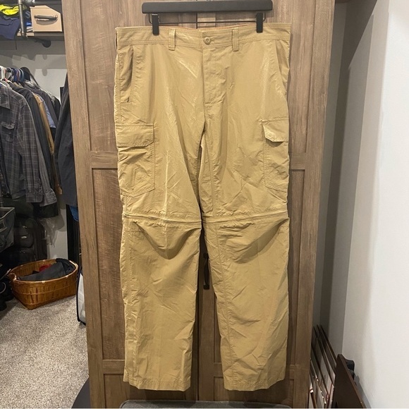 Eddie Bauer Travex Cargo Convertible Hiking Pants 38x34 tan - Picture 1 of 12